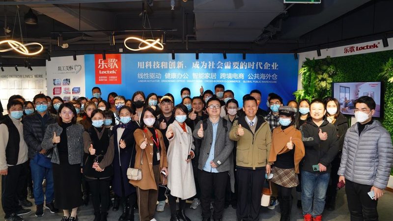 行业现状：电商行业高速发展，人才需求旺盛